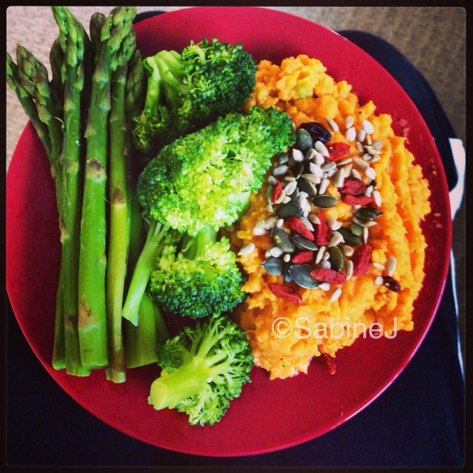 #food made by me from scratch ☺️#dinner http://t.co/csJizLDinv<a href="/tag/food"class="tags">#food</a><a href="/tag/dinner"class="tags">#dinner</a>