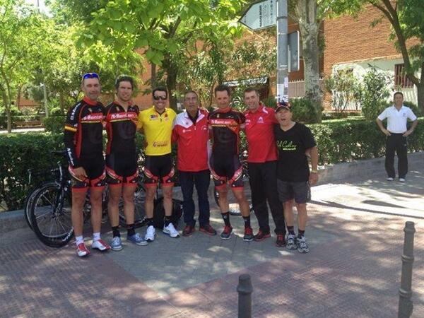 @MontonTrican Se pone <a href="/eddycuba91/">EddyValdespinoGuerra</a> de lider en <a href="/FMCICLISMO/">fmciclismo</a> Elite. Uno de los objetivos del equipo, ahora a defender