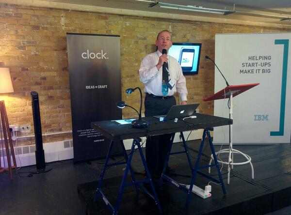 WeChangedIt's tweet image. Null Points on stage. #agilehack How to get... null points?