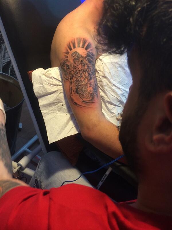blue_barakuda's tweet photo. @lotus13tattoo http://t.co/RD6iYul0np