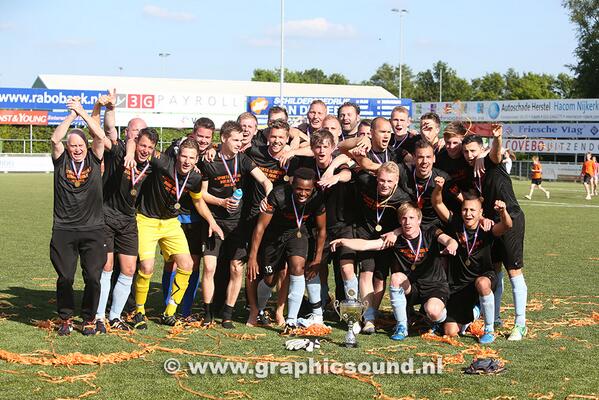 ArjenGerritsma's tweet photo. Foto's van de bekerfinale van @SpartaNijkerk2 vind je op http://t.co/Jdz8LG7WQE  @spartanijkerk @nicofiegen http://t.co/QkccdOQ1la