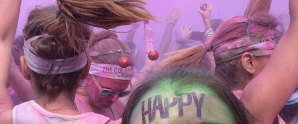 auroraruizs's tweet photo. Un dia que no olvidare nunca #TheColorRunDesigual #TheColorRun #thecolorrunbydesigual @TheColorRunEs http://t.co/39FNuRCF8l