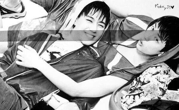 Bn7te8MCEAAWV6Z.jpg:large