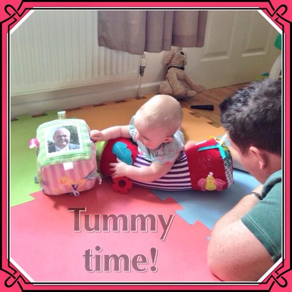 Deebe29's tweet photo. @Pooli_29  Wrestling with @NigelGoodings on the floor!  #CutiePie #TummyTime #Grace http://t.co/138h6nQCXc