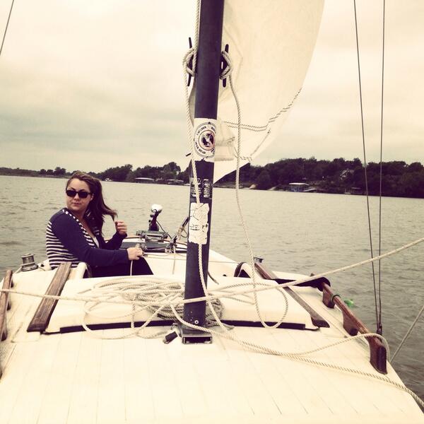 There's just something so awesome about a lady sailor, especially this one.