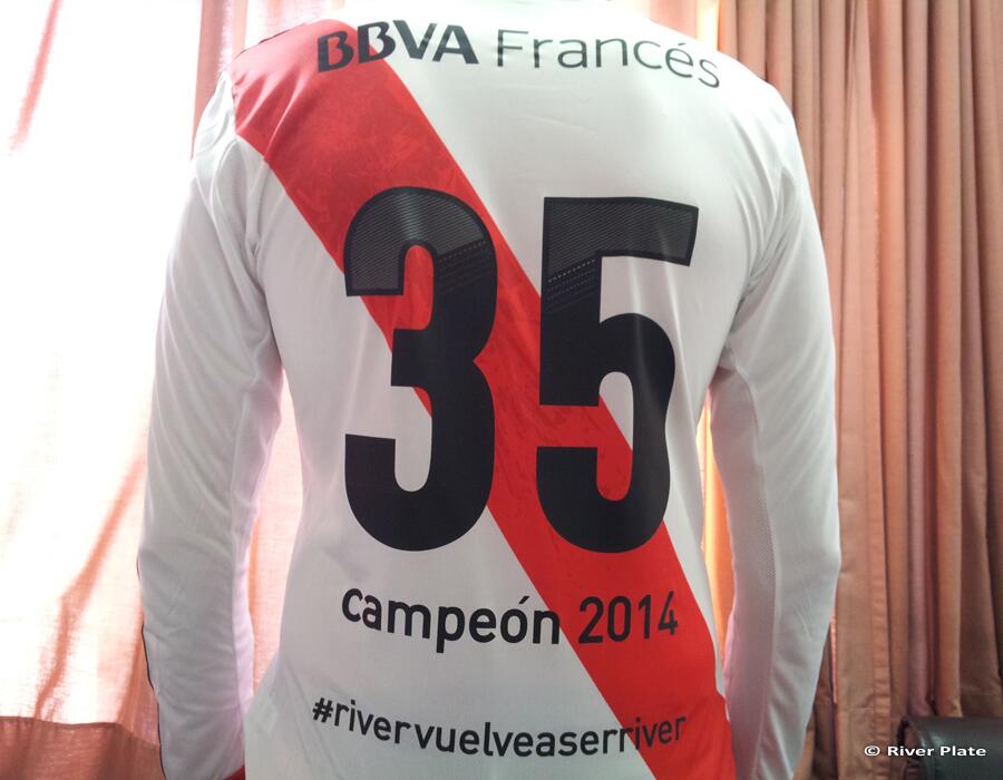 River Plate på Twitter: "Ésta es la camiseta del #RiverVuelveASerRiver http://t.co/CxaDNuDSm8 Twitter