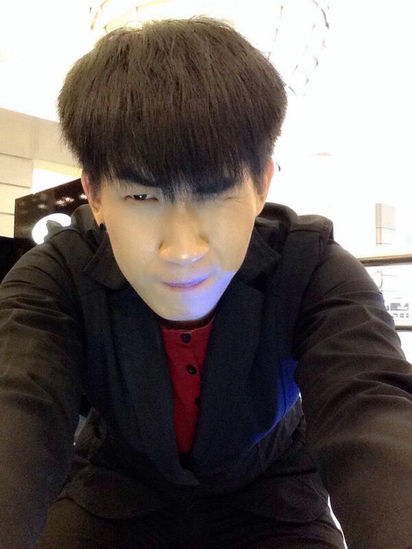 Angryboybird tweet picture