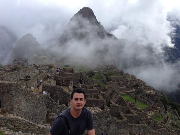 alonsocancun's tweet photo. Machu Picchu al amanecer http://t.co/xqoTZlwCdt
