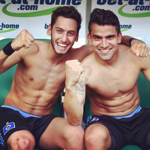 TomasRincon5's tweet image. 2 liga? Niemals niemals niemals . Nur der HSV digga.Fast 6 Jahre schon,habe viele Sache gelebt. Danke für alle Fans