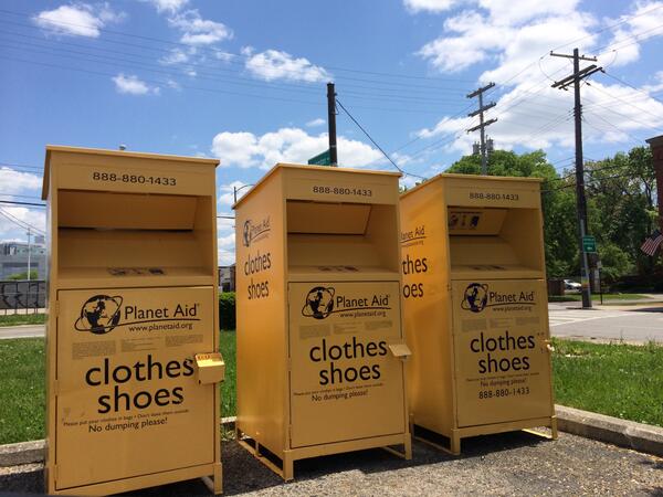Schmittastic's tweet image. I love throwing clothes into these bins. Good for me and good for others. #planetaid