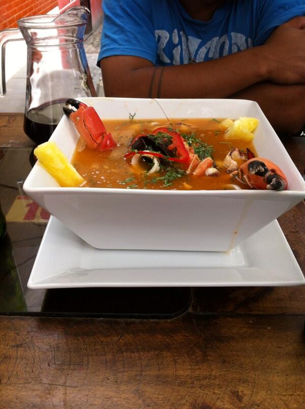 Brian160690's tweet photo. Una rica y deliciosa parihuela xD http://t.co/qVZAfFzrJb