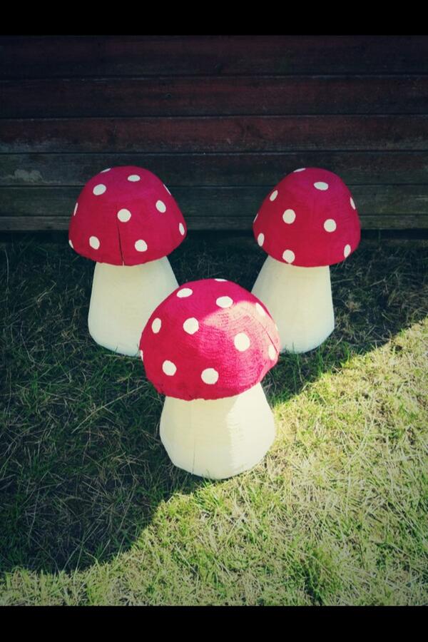 aLickOfMagic's tweet photo. Spice up your garden with these funky wooden garden mushrooms now available!! Painted in @AnnieSloanHome @chalkpaint http://t.co/y4jJ1thBuM