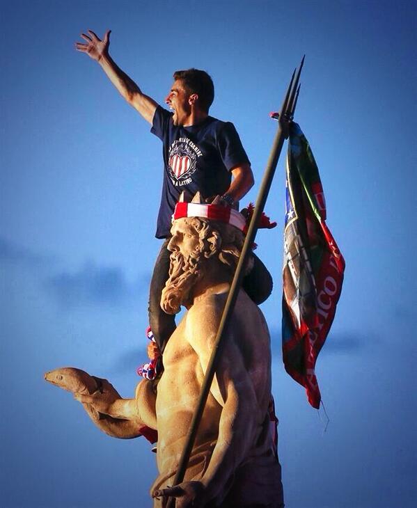 CholismoATM's tweet photo. EL DOMINA EL MAR, NOSOTROS LA CAPITAL http://t.co/2pOgTItj4O