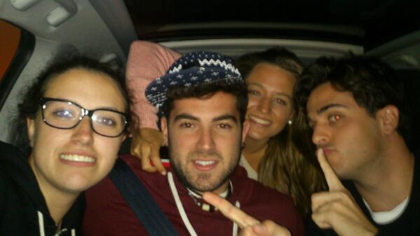 PalomaMundi's tweet photo. @GermnSh @caaaaarlaaaaa http://t.co/yvSqqz6Q1g