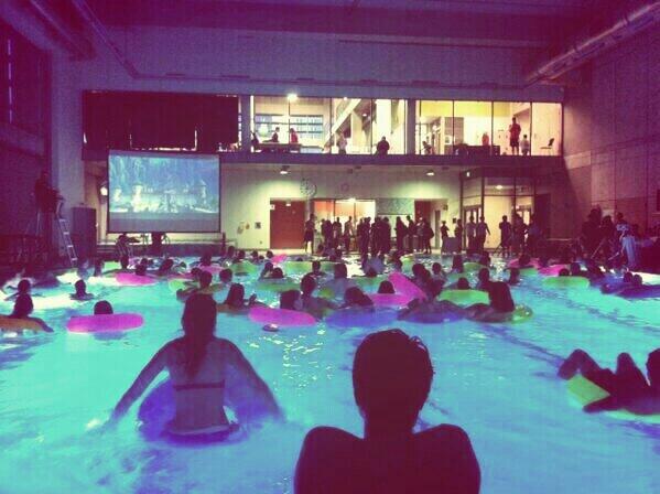 I NEED A PARTY LIKE THIS OVER SUMMER 😍