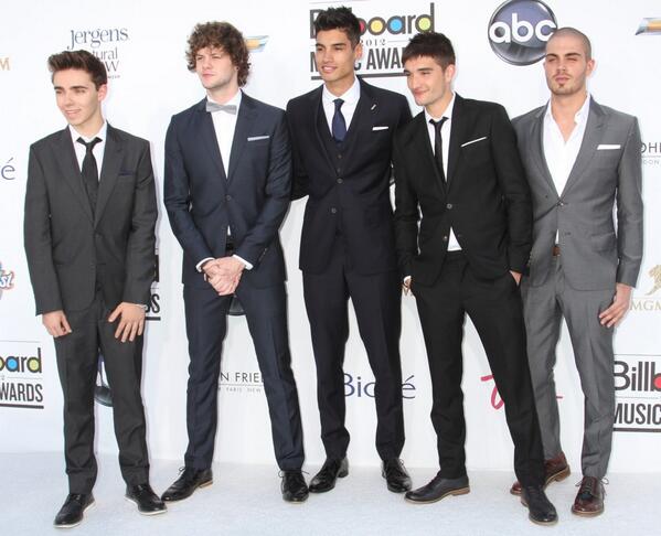 exoticparker's tweet photo. “@TWNewsTeam: Billboard Awards 2012 #TWMemories http://t.co/fB376jPRyL” my babies I'm so sad