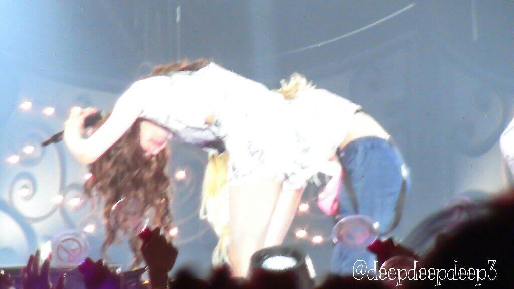 BnAJXYSCYAIp_pD.jpg:large