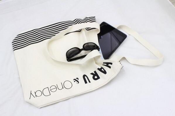 worldwideelfs's tweet photo. More Haru&amp;Oneday blog update on HARU Eco bag~ (2) http://t.co/Wl8t9HRbsA http://t.co/PCFEq52ImU http://t.co/f6JqSDEYfA