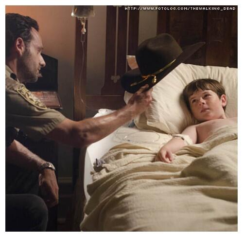 grimescest's tweet photo. Lovely scene from season 2. #grimescest http://t.co/DiI0Npufbc