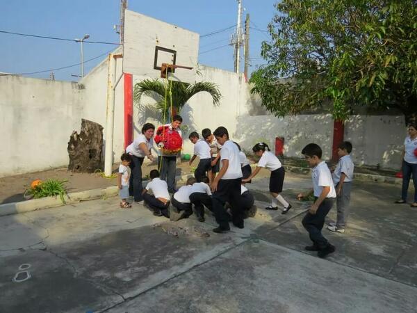 RotaractUluaV's tweet image. children's day celebration in #Veracruz #México (:  #Rotary #Rotaract #JoinUs #verfollow #BocaDelRio