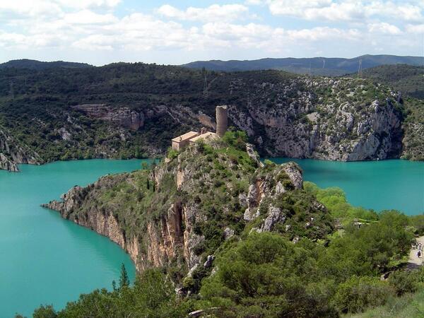 _Paisajes_'s tweet photo. Santuario de #Torreciudad #Secastilla comarca de Ribagorza, en el Alto Aragón #Huesca http://t.co/oU9VmTKJeU