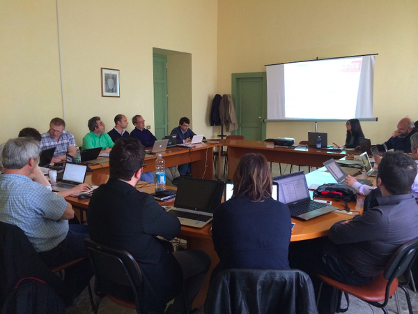 I3RES's tweet photo. FP7 I3RES IL FUTURO NELLE SMART GRID Benevento 6-7 Maggio 
http://t.co/Zc5WO7klX4
@LuigiGlielmo @antosavarese http://t.co/3lF76nPVCn