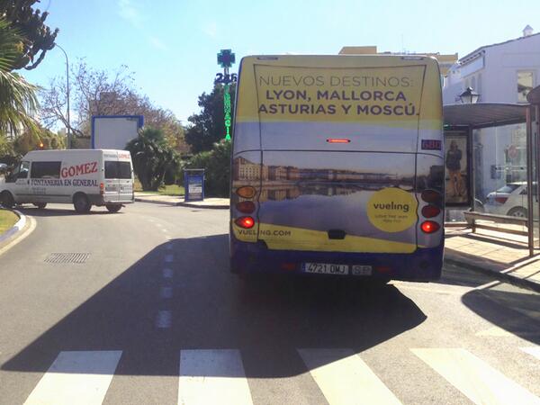 .<a href="/vueling/">Vueling Airlines</a> promociona sus nuevos vuelos desde #MÁLAGA en los autobuses de la ciudad: #ASTURIAS #LYON #MOSCU #MALLORCA
