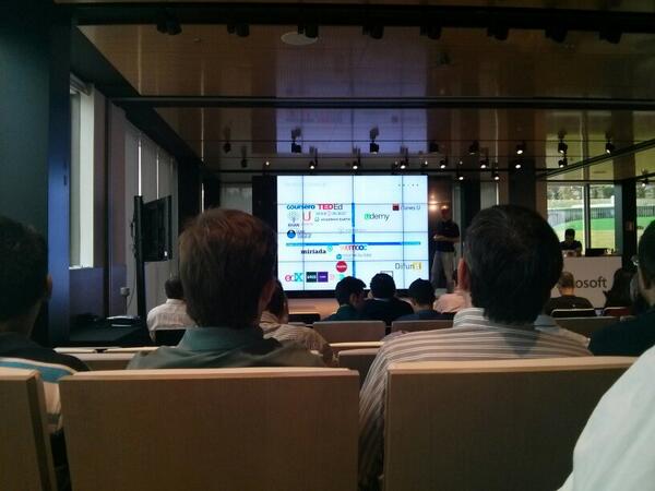 Linkros's tweet image. Tiempo para openMOOC, pero antes un poco de contexto #DevOSSAzureDays