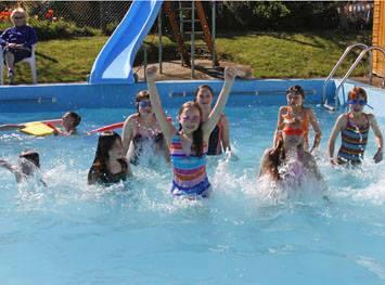 FindonPool's tweet image. Get your pool party booked! Findon Village Swimming Pool is available for private hire from £30 incl two lifeguards!