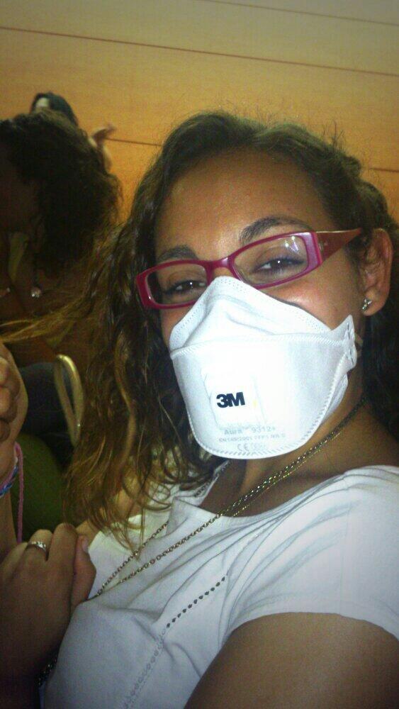 Noelius5's tweet photo. Ya que no calla le pondremos un boxa jajajaja @Rocio1388 @M_22Mar @90Simancas @MacarenaRuiz13 http://t.co/UDhfMGzWsN