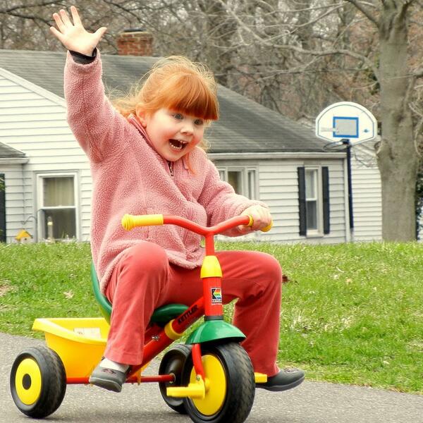 getwYLd's tweet photo. National Bike to School Day got me like http://t.co/wUoW21nlyo