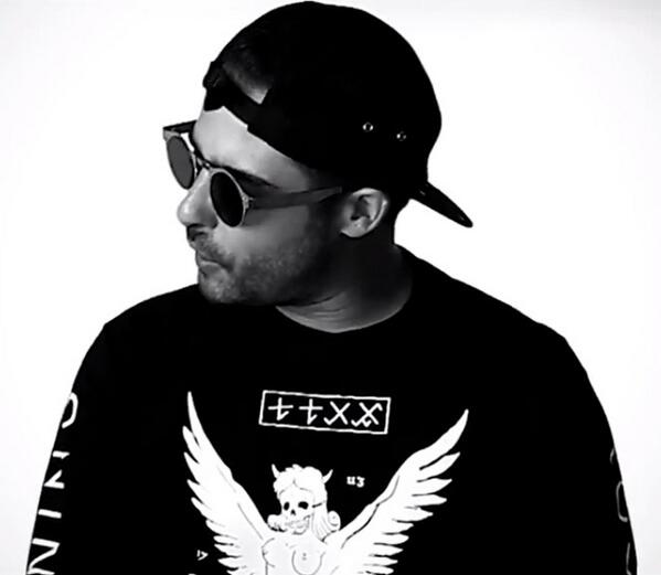 WebSomosRap's tweet photo. Ivan Nieto - White mirlo (Videoclip) ~ SomosRap » Portal Hip-Hop http://t.co/NxJxyXqr0B #SomosRap @IVANNIETOMAD http://t.co/YUwvlF2HP7