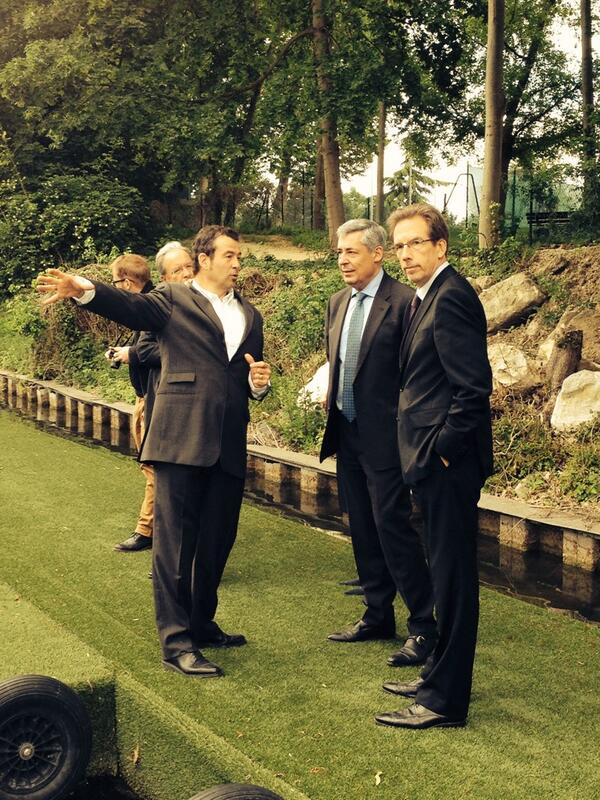 LucWattelle's tweet photo. Visite du Parc Nautique de #Bougival avec H. #Guaino, @odelaporte et T. Brosse de l'association Contraste. http://t.co/YAtw4CGEUP