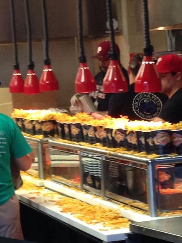 perruccio14's tweet photo. Only in #murica http://t.co/uNeszLiixT