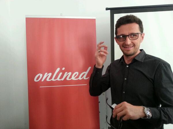 onlinedvip's tweet photo. 1st @googleglass experience with @JulianPad 
#awesome http://t.co/7cMGbpqFhV
