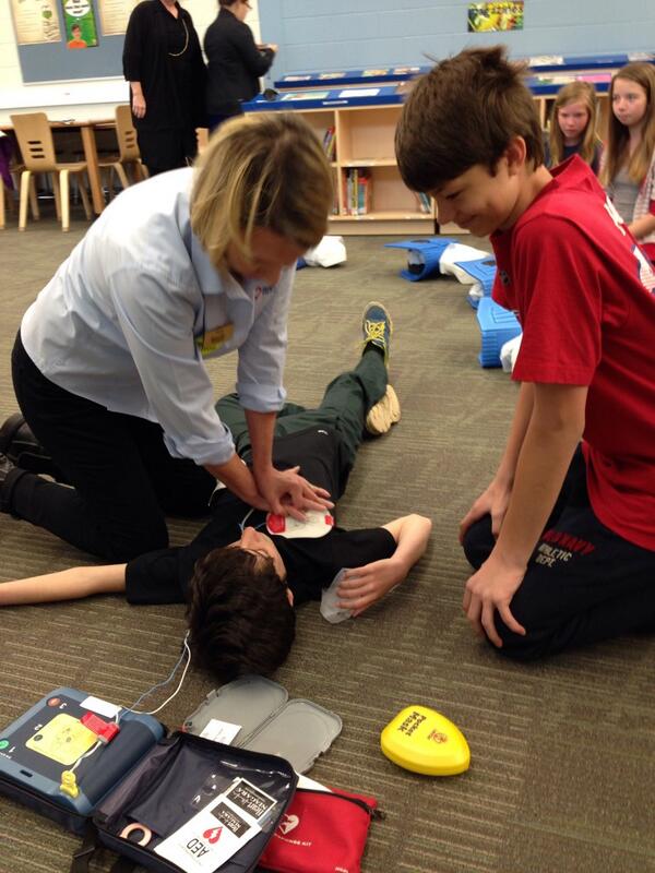 dsbn's tweet photo. Demonstrating the Automated External Defibrillator at Gordon PS #dsbnedweek http://t.co/GBmA31fkvT