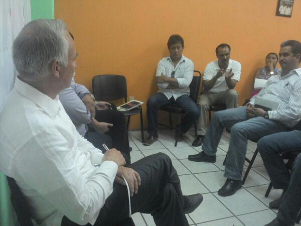 GLPANVer's tweet photo. @jorgeverahern integrante de la Comisión de Desarrollo Agropecuario, Rural, Forestal en reunión con pescadores. http://t.co/JAZMVeAU8b