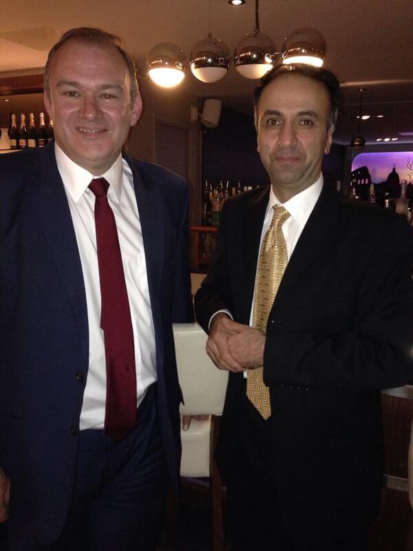 SquareOlive's tweet photo. It was great to have Ed Davey, Secretary of State for energy and climate change for dinner last night. http://t.co/VnlL5yrRHS