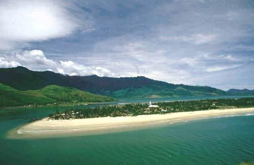 QuickVisaEasyTo's tweet image. Tra Co, Mong Cai- VN
 Tra Co beach is relatively unspoiled and unpolluted as well as not being too rapidly urbanized