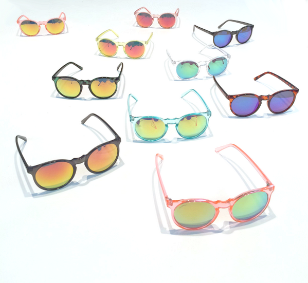 MissHamptons's tweet photo. GIVEAWAY! Síguenos y haz RT si te gustaría ganar las gafas más molonas de la temporada.Diremos la ganadora mañana :-) http://t.co/rijJKnjLBe