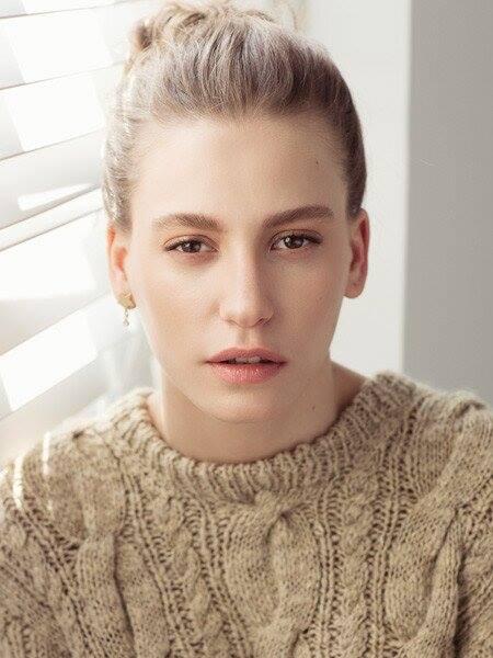 LoveSerenay's tweet photo. Sen nasıl güzel birşeysin böööyylleeee! :)) @SrnySrkyResmi http://t.co/vpMxk0lwQp