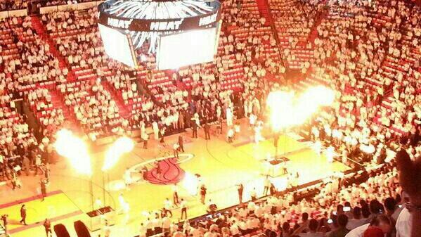 GordaChula826's tweet image. The HEAT's amazingly awesome entrance! @HEATNATlON #HEATvNETS #Heat #HeatNation
