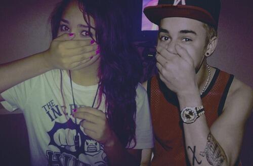 IzzyVargasDRP's tweet photo. Babe,you love copying me lol.We look cute though.But,why does my hair look like that? -_- http://t.co/pJ6EAdvxyD