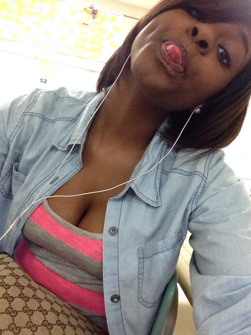 Watch KarsonKani✨'s leaked NSFW photo on TwXstars