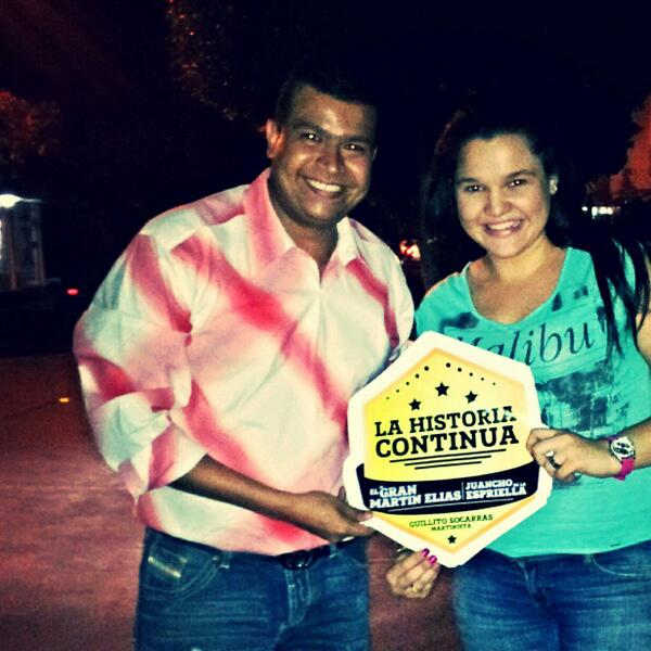 StellaGamez's tweet photo. #Martinistas como #GuillitoSocarras @DIOMEDISTAAAAAA estamos Listos esperando #LaHistoriaaContinua #YaCasi!! http://t.co/J3dzzH23MT