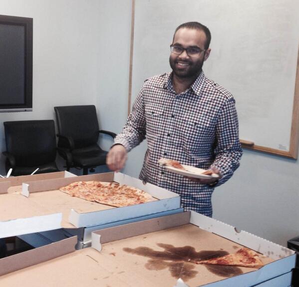 ExperianDQ's tweet image. Hackers in Boston are re-fueling for the second half of the day! #msgpdhackday2014 #brainfood