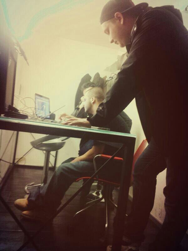 RealCapu's tweet image. GREEN HOOD MOVIES.  @OfficialVipera