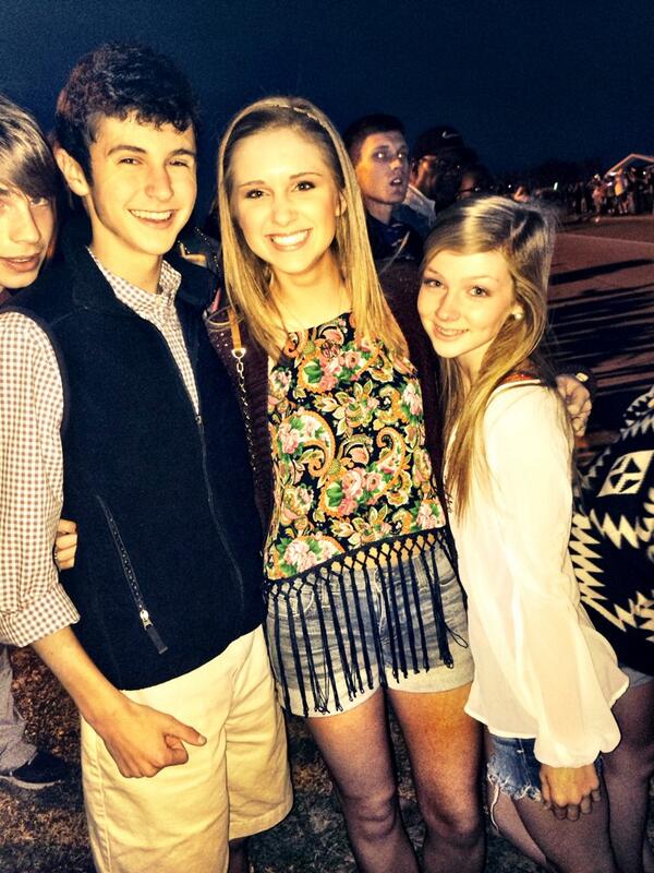 oliviapaigebrou's tweet image. Happy birthday to THE MOST PRECIOUS @nick_berry4 and my favorite now senior (don't tell Mandy) #luvyall