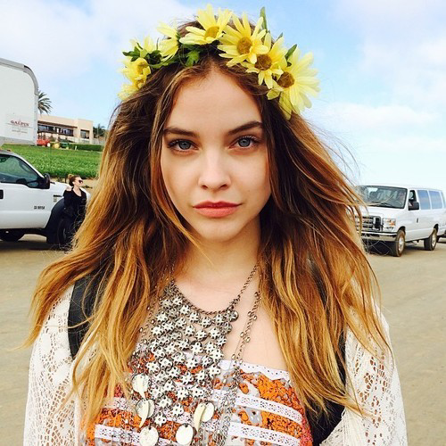 barbaraeotbgdr's tweet photo. Barbarella figlia dei fiori :) http://t.co/lKT1Z3odRk
