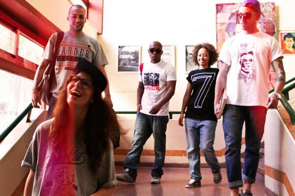 7InchBrand's tweet photo. SOLO HASTA EL DOMINGO! Aprovecha 2x1 en cualquier camiseta y sudaderas a 25 pavos STAY FRESH! http://t.co/MMSQZAEKFN http://t.co/TiV3cwfXBJ